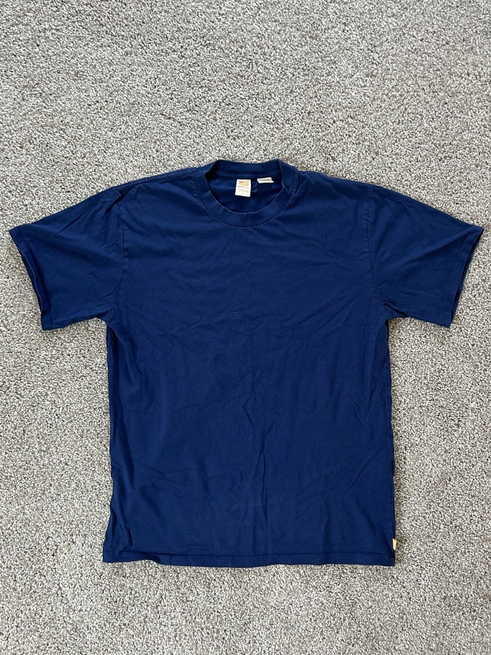 levi’s gold tab tee